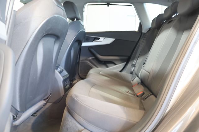 Audi A4 Avant 35 TDI CARPLAY+LED+SIDE+KAM+MEMORY