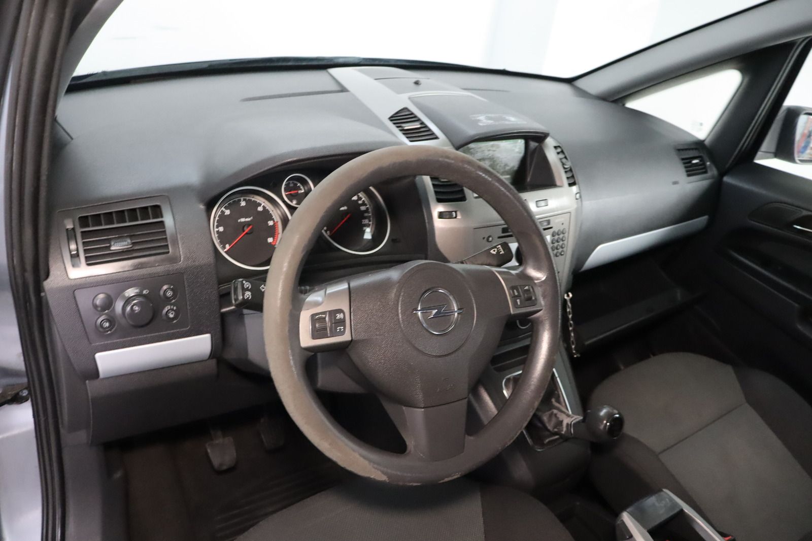 Fahrzeugabbildung Opel Zafira B Klimaautomatik Edition