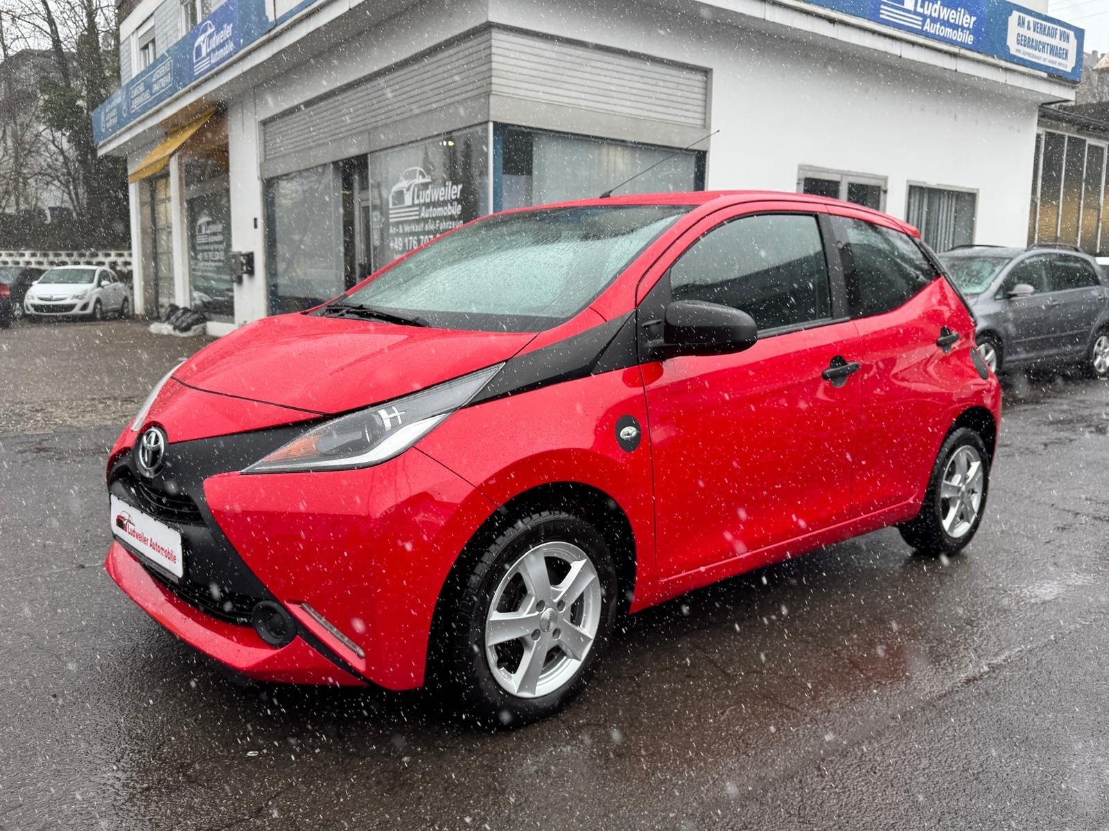 Toyota Aygo AYGO x Klimaanlage