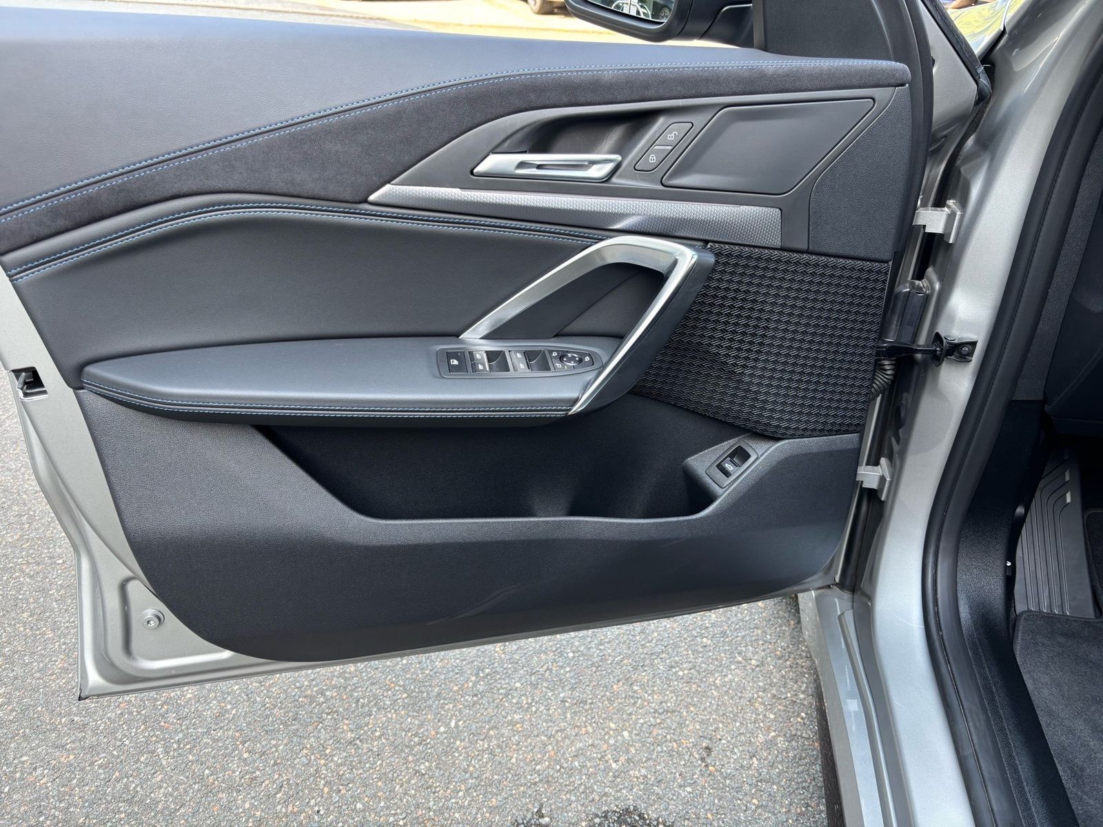 BMW X1 sDrive18i M-Sport RFK Navi Sitzhzg. DAB foto 8