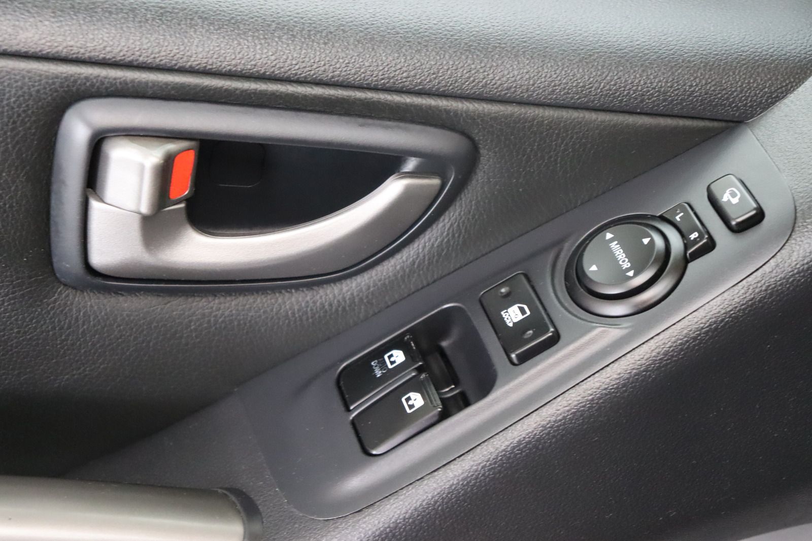 Fahrzeugabbildung Hyundai H-1 2.5CRDi Starex * RFK * Lenkradhzg. * Navi