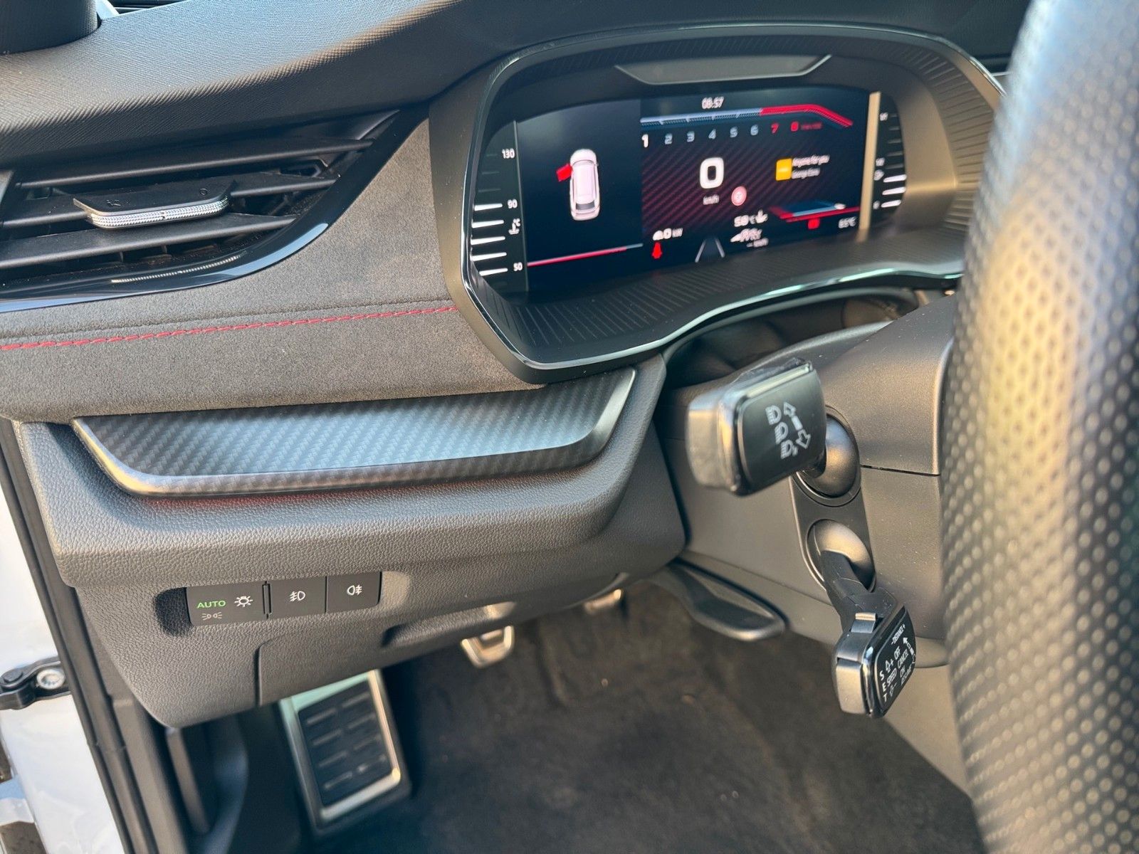 Fahrzeugabbildung SKODA Octavia Combi RS 2.0 TSI