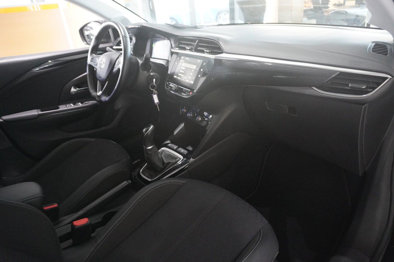 Fahrzeugabbildung Opel Corsa F 1.2 ELEGANCE NAVI/LED/KAMERA/SPORT/VIRT.