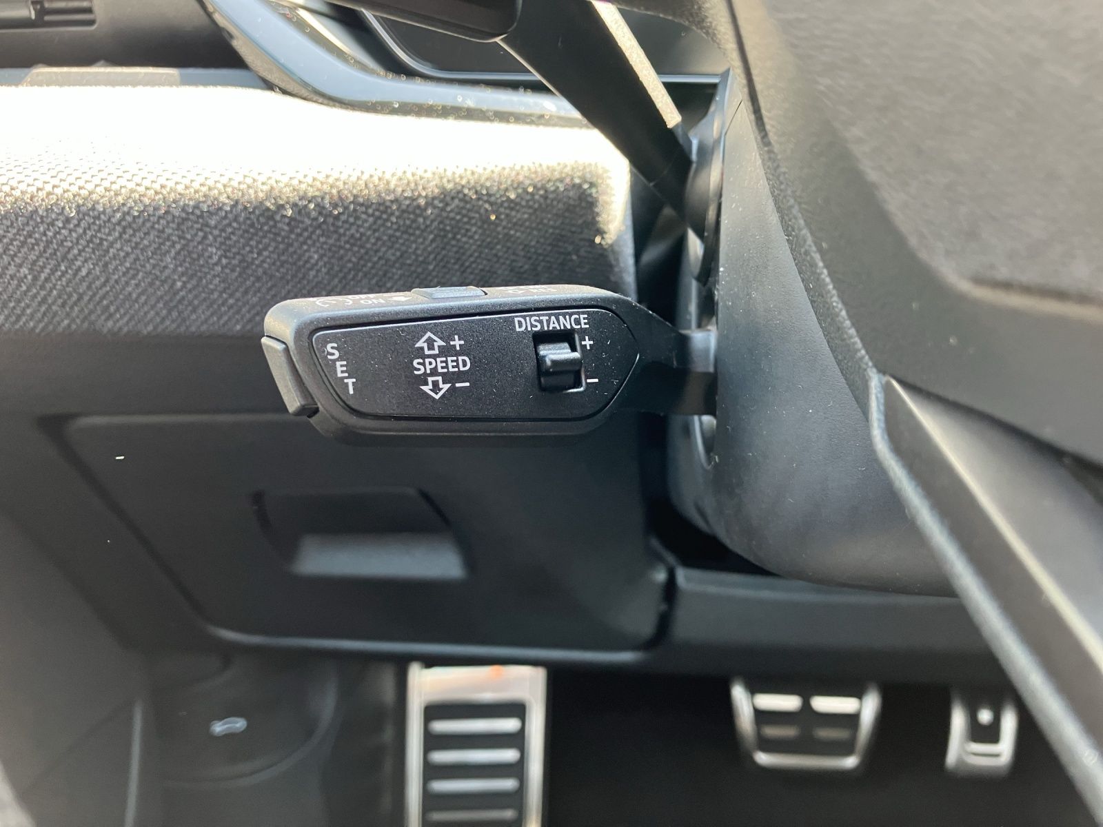 Fahrzeugabbildung Audi A6 Avant TDI edition one Q PANO MATRIX TECH PRO