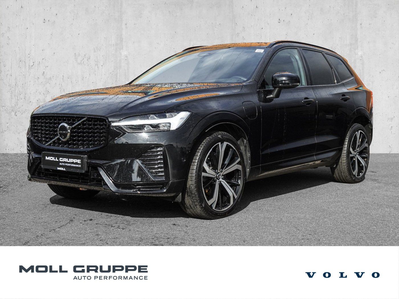 Volvo XC60 B4 B R-Design STANDHZG PANO AHK 360° H&K LE