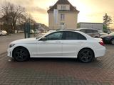 Mercedes-Benz C 300 AMG Line ACC PANO PDC LED Ambi Navi - Mercedes-Benz C-Klasse: Weiß