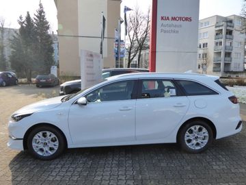 Kia Ceed SW 1.5 T-GDI DCT7 OPF Vision (CD) KOMFORT+