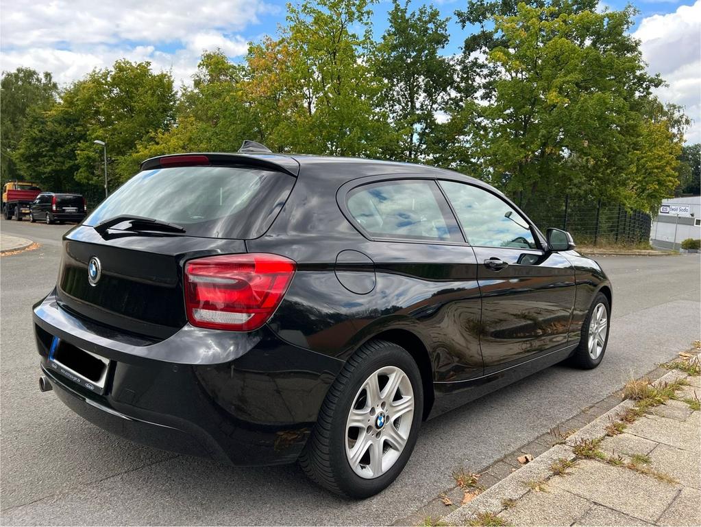 BMW 114