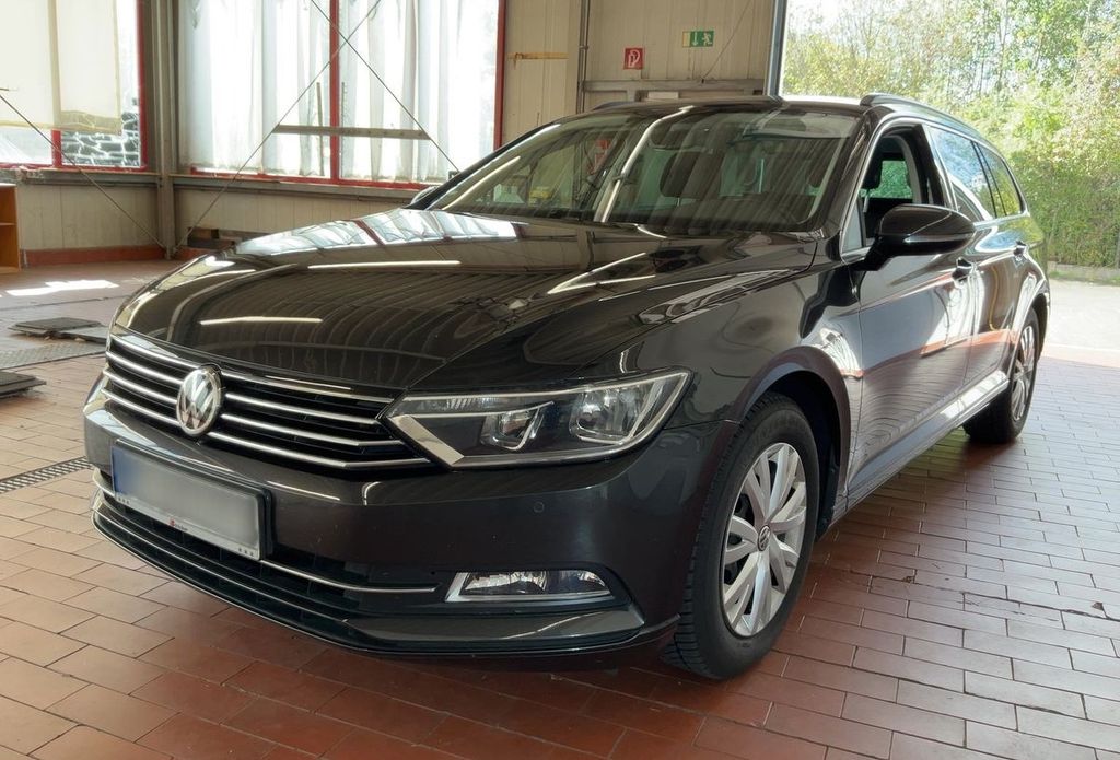 Image of Volkswagen Passat Variant