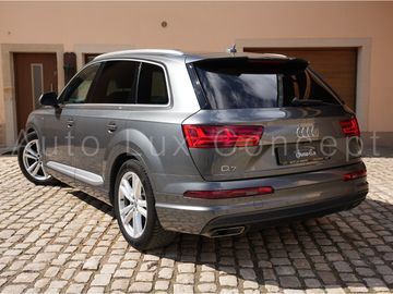 Audi Q7 - 4