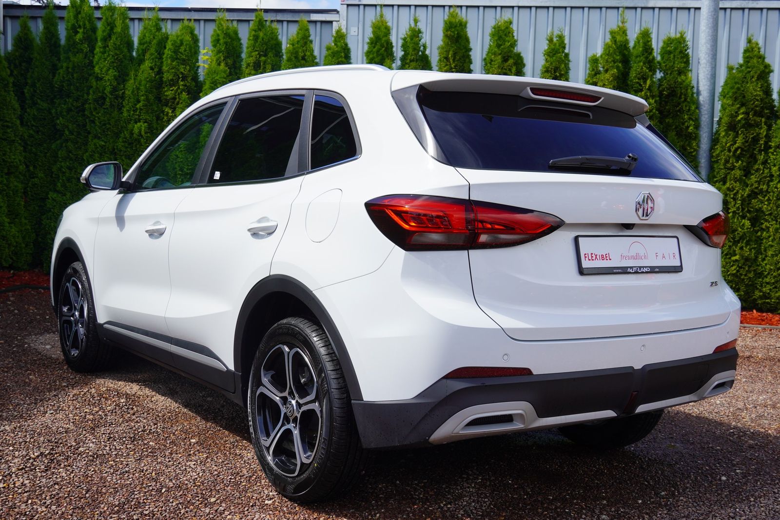 MG ZS