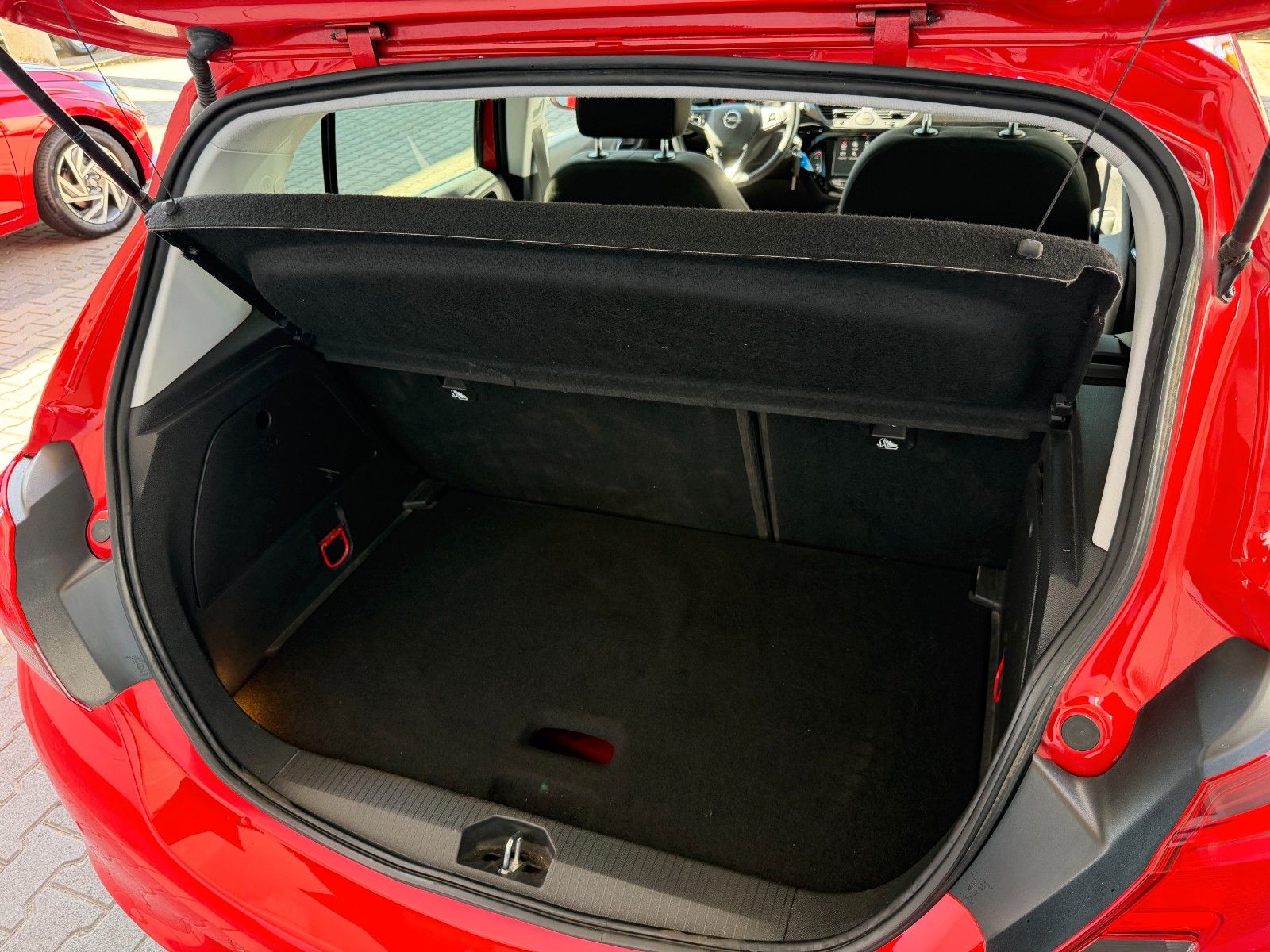 Fahrzeugabbildung Opel Corsa E Drive 90PS PDC/SHZ/LMR!