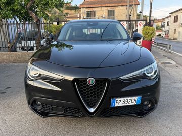 Alfa-Romeo Stelvio - 3