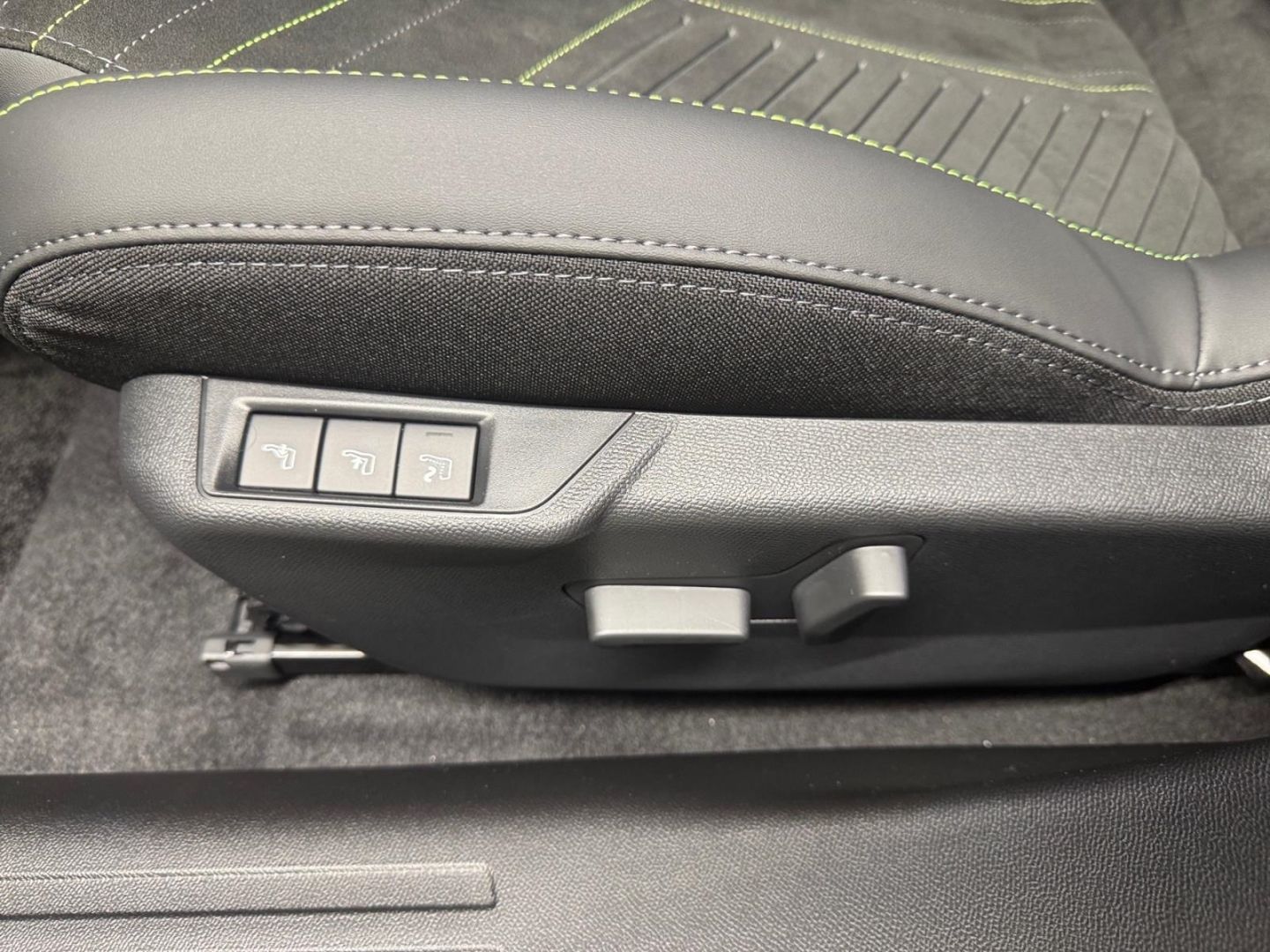 Peugeot 2008 - Bild 14
