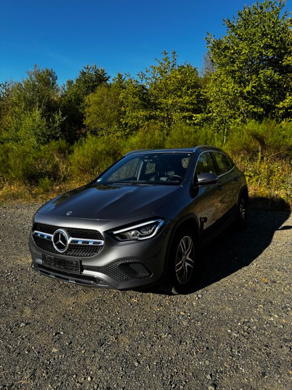 Image of Mercedes-Benz GLA 250