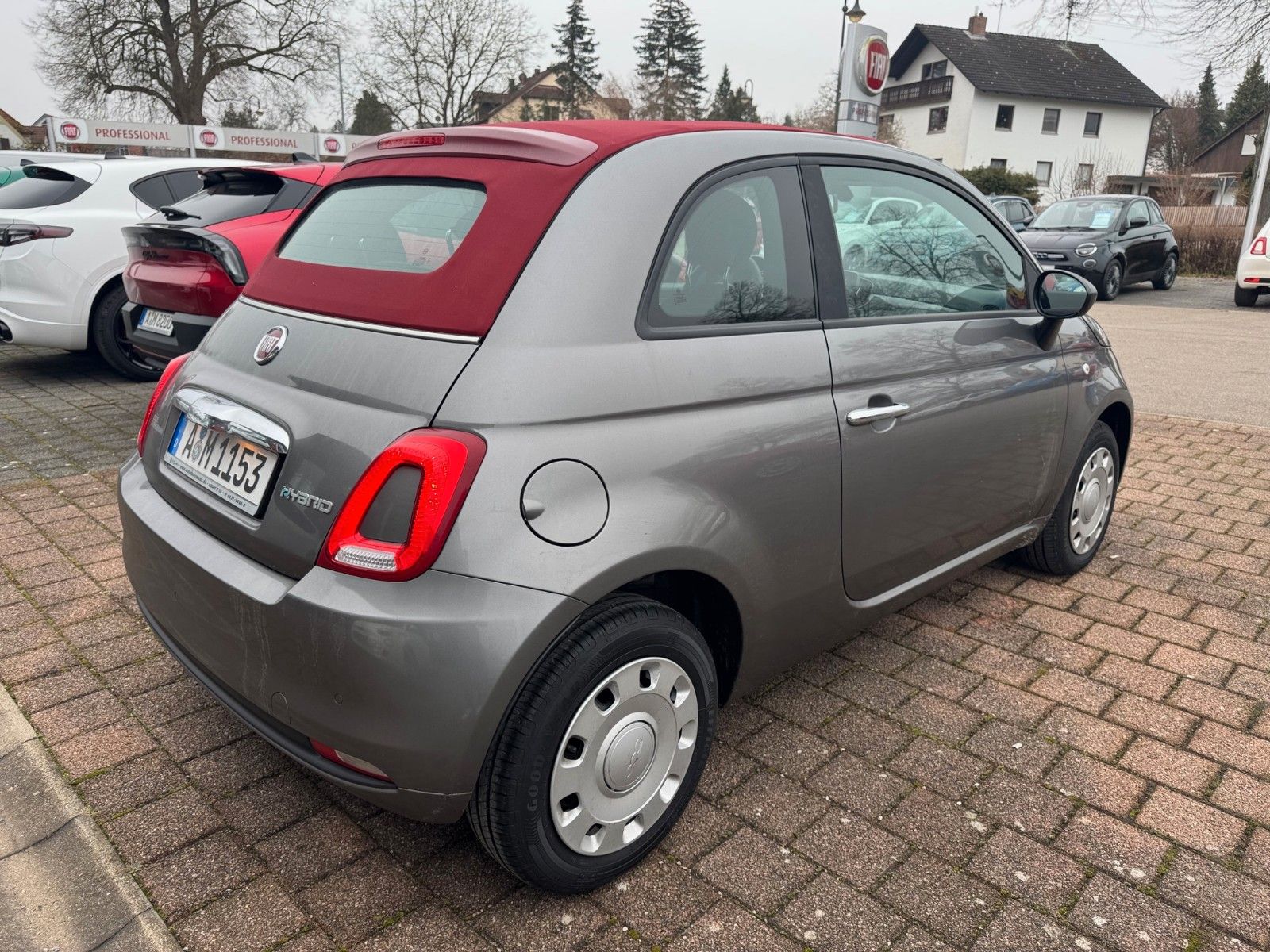 Fahrzeugabbildung Fiat 500 Cabrio MY23-1.0 GSE Hybrid 51 kW NAVI