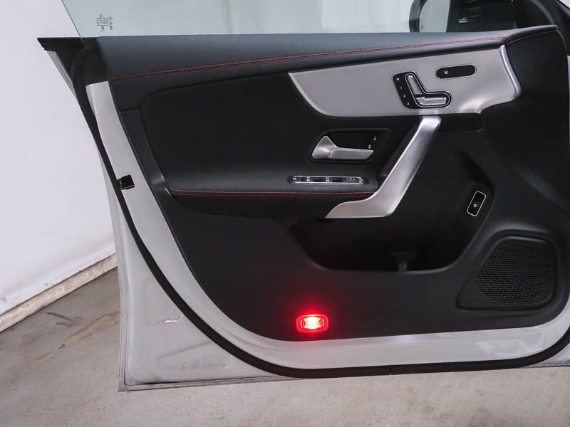 Fahrzeugabbildung Mercedes-Benz CLA 200 AMG*STDHZG*Pano*Distro*360°*Night*MBeam*