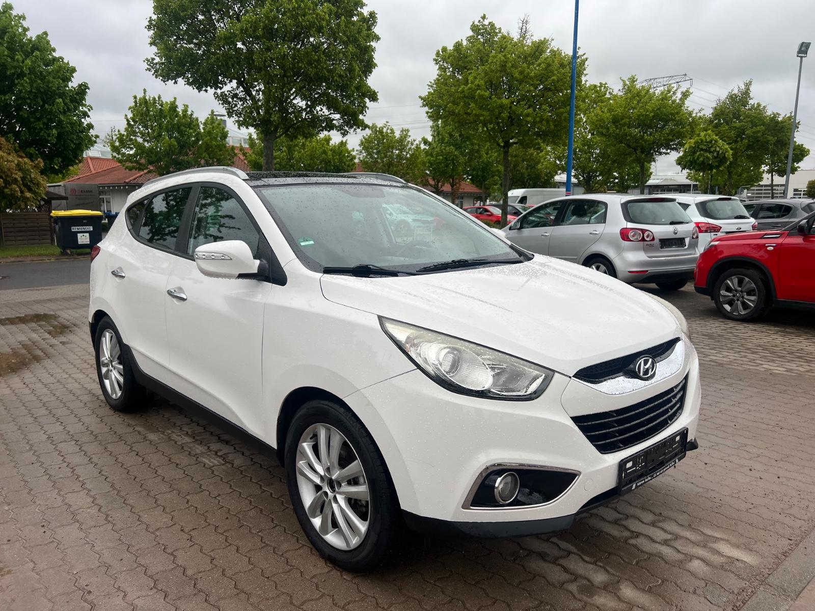 Hyundai ix35 Premium 4WD Automatik + Panorama