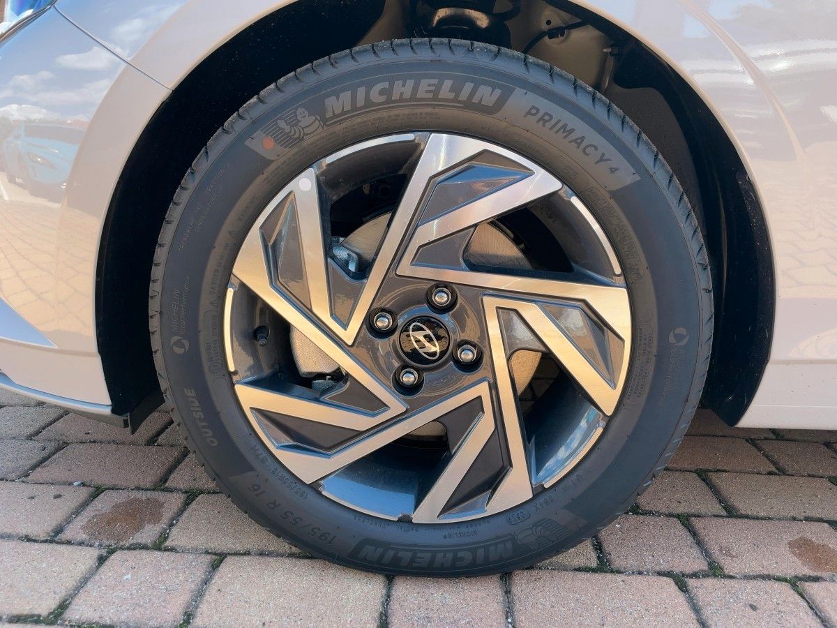 Fahrzeugabbildung Hyundai i20 Trend FAST START jetzt noch sichern!!*