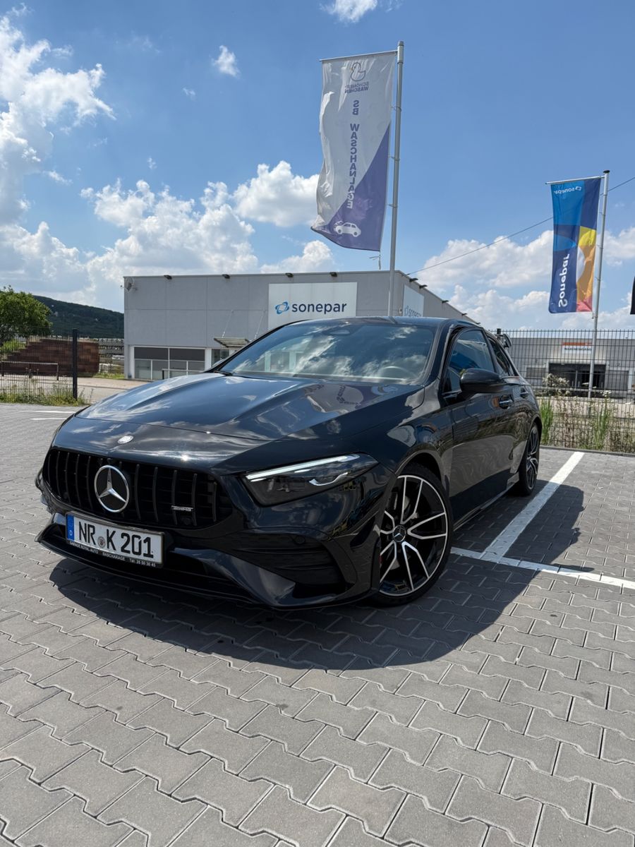MERCEDES-BENZ A 35 AMG A 35 4MATIC DCT