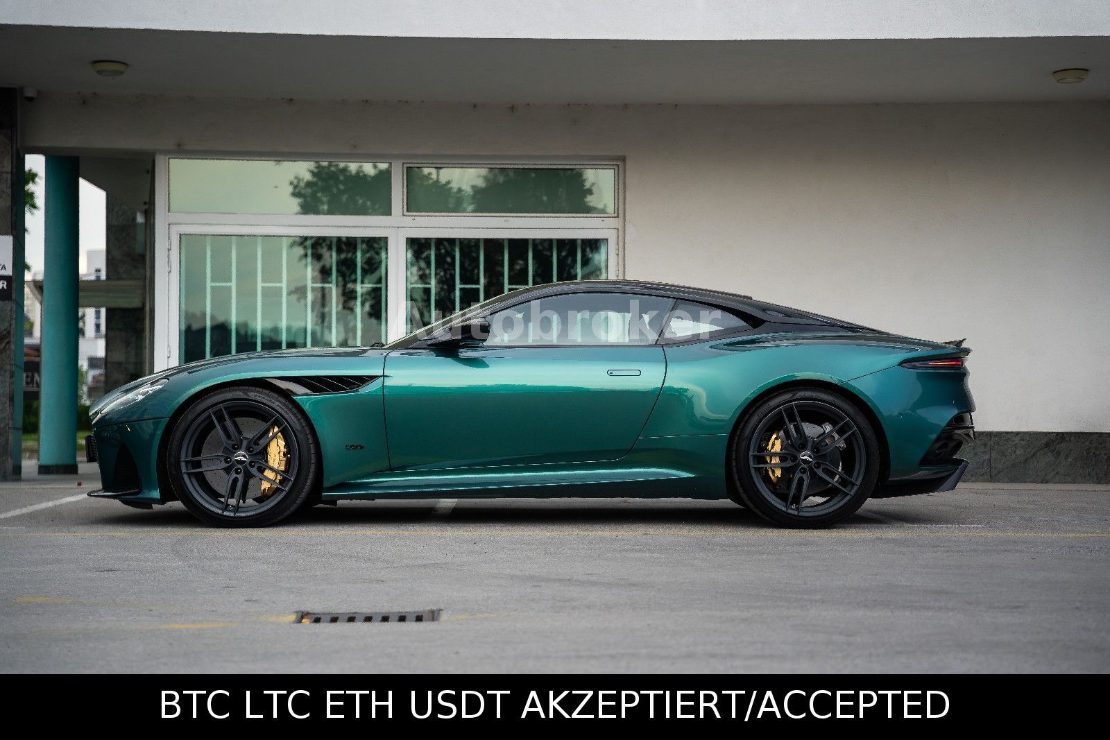 Aston Martin DBS – pogled 8