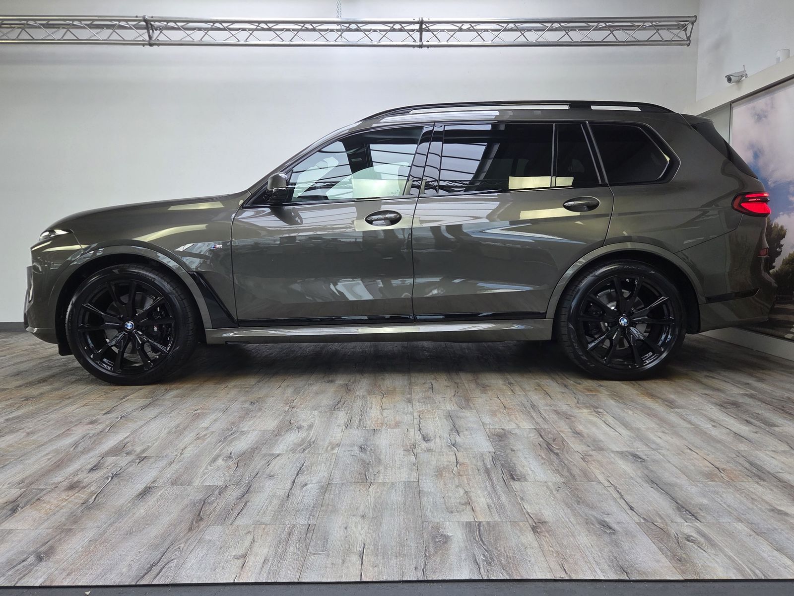 BMW X7 xDr40d M Sport Pro AHK Sitzlüftung ACC 22Zoll imagem 3