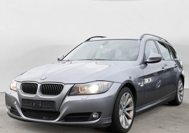 BMW 325i Touring 3.0i xDrive,PANO,LEDER,XENON,NAVI