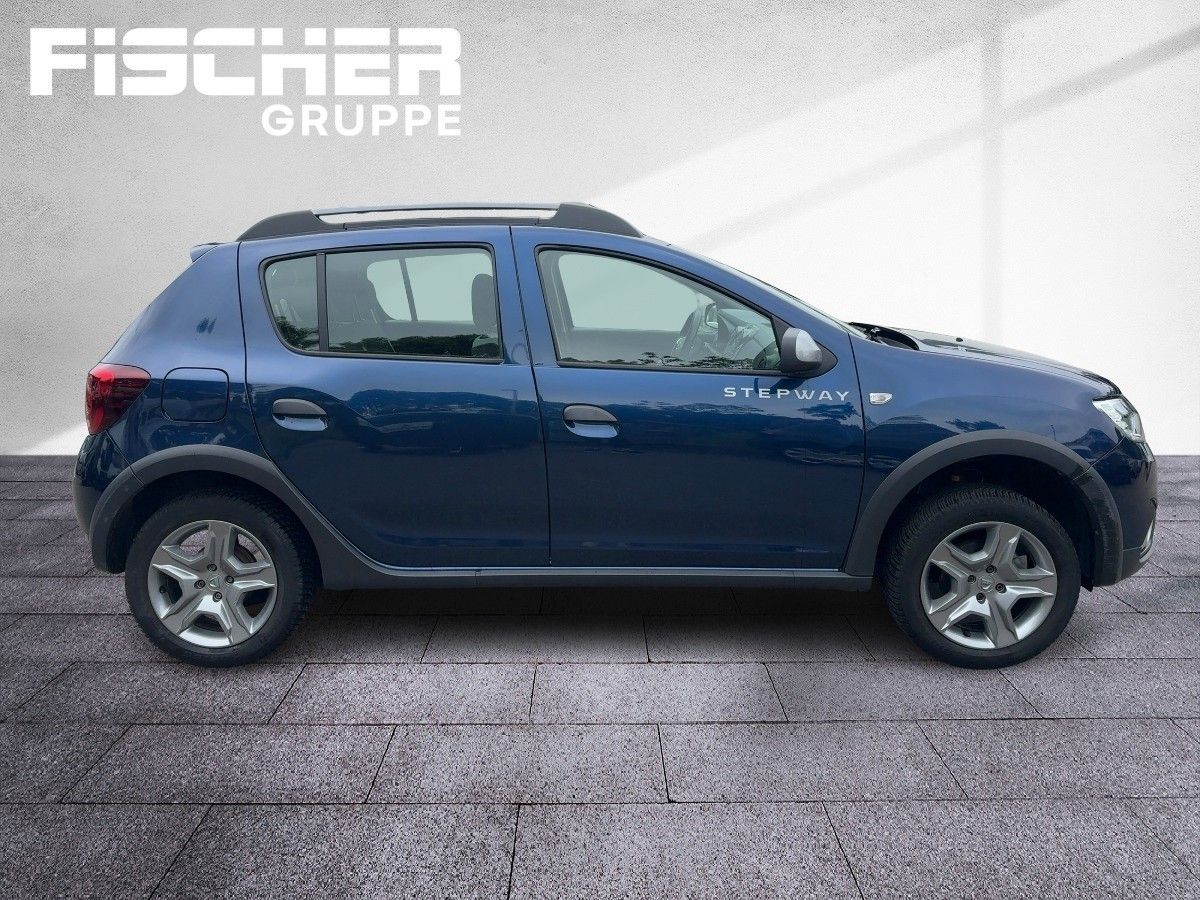 Fahrzeugabbildung Dacia Sandero Stepway Prestige TCe 90