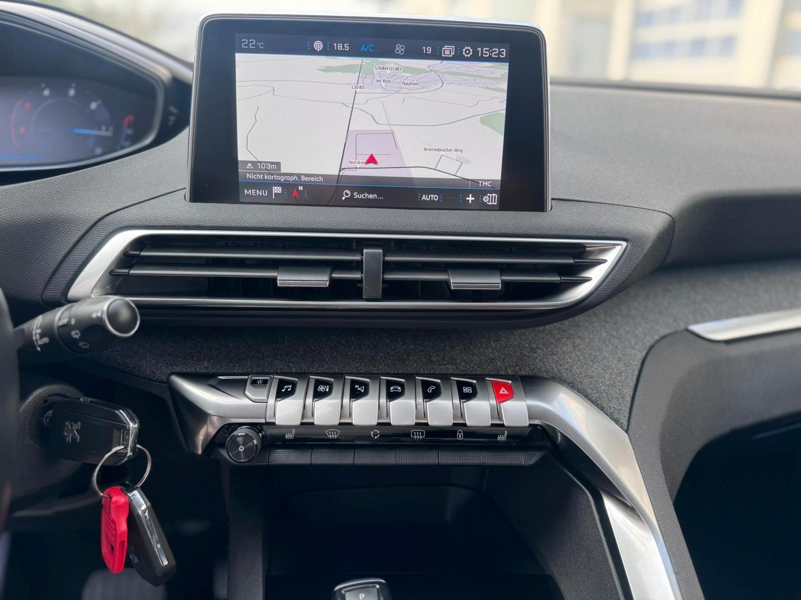 Peugeot 3008 Allure 1Hand 177Ps AHK TOP GEPFLEGT