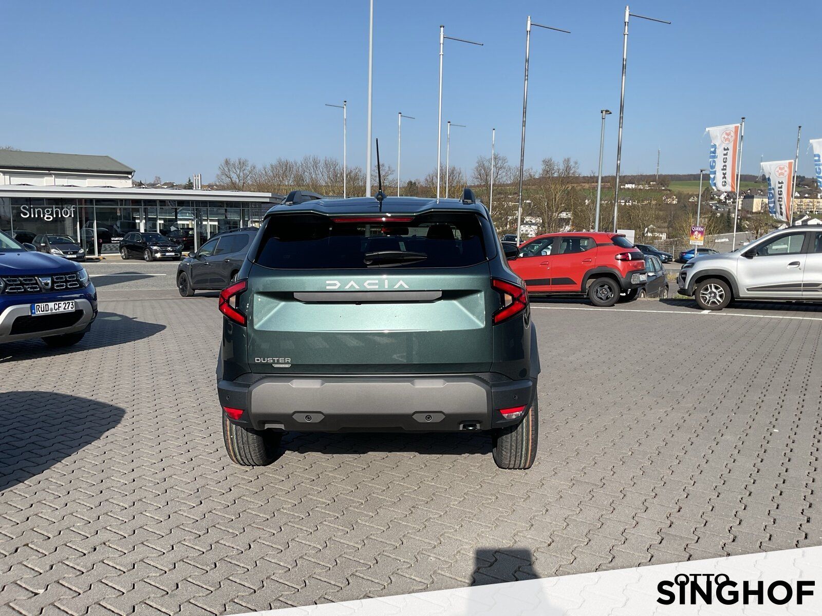 Fahrzeugabbildung Dacia Duster Journey hybrid 155