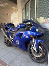 Yamaha YZF R1 R04 - Offers
