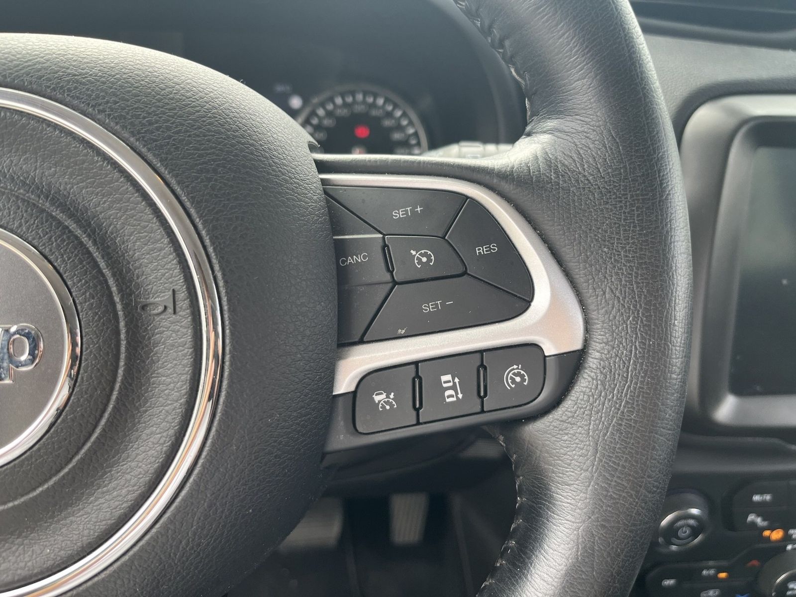 Jeep Renegade - Bild 13