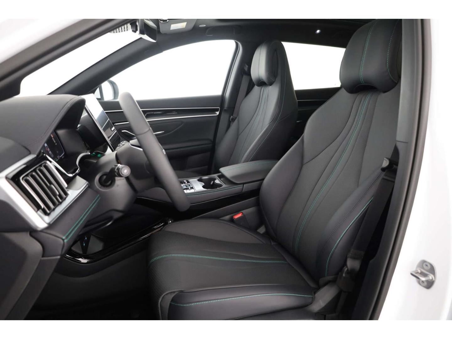 BYD Seal U DM-i Boost LP: 41.899,- /Top-View/Head-up