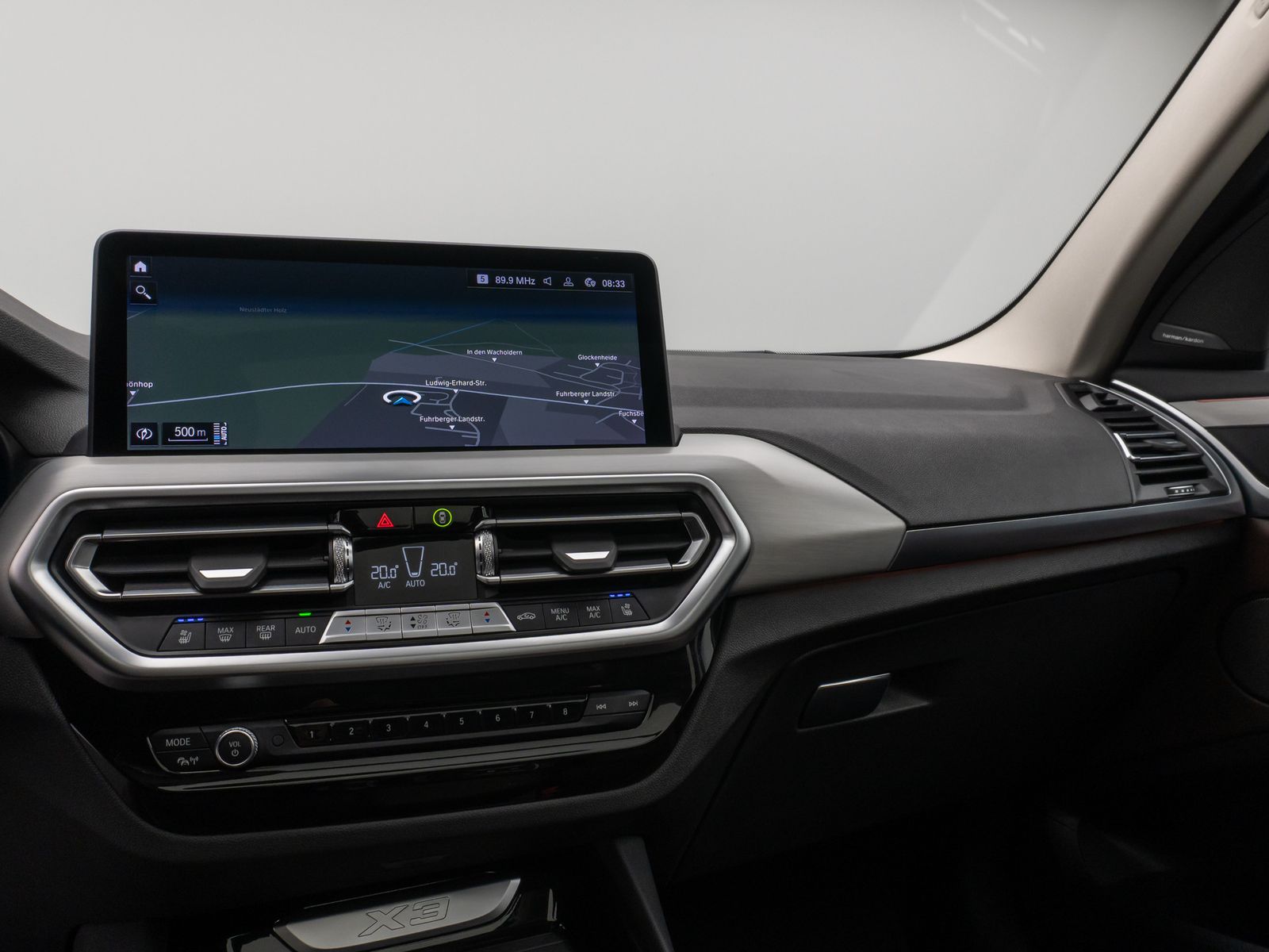 Fahrzeugabbildung BMW X3 xD30e Panorama 360°HUD DAB H/K Komfort 20Zoll