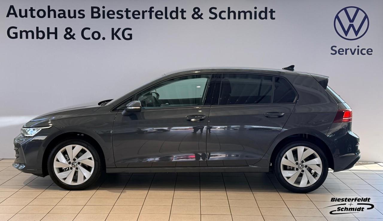 Volkswagen Golf VIII Goal 1.5l eTSI DSG LED SHZ RFK APP ACC