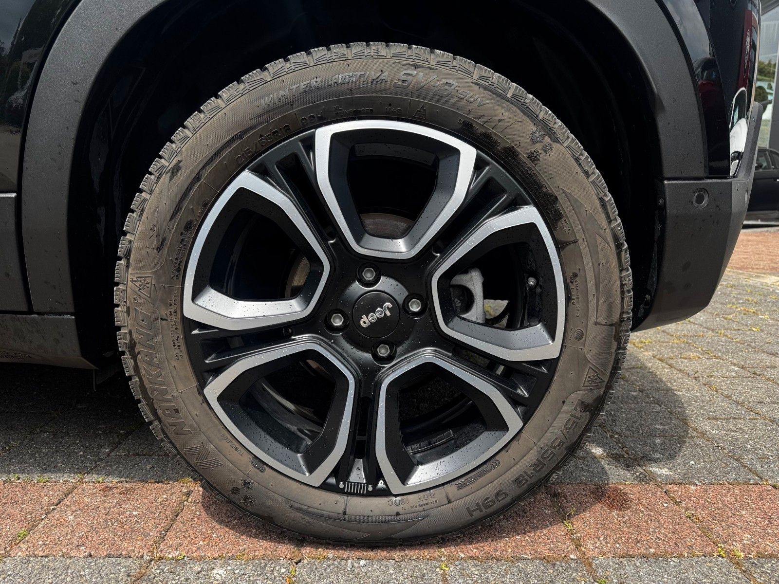 Fahrzeugabbildung Jeep AVENGER ELEKTRO 1ST EDITION NAVI KAMERA ACC