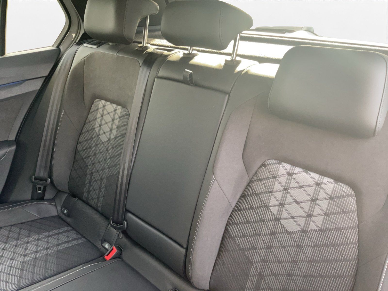 Volkswagen Golf - Bild 12
