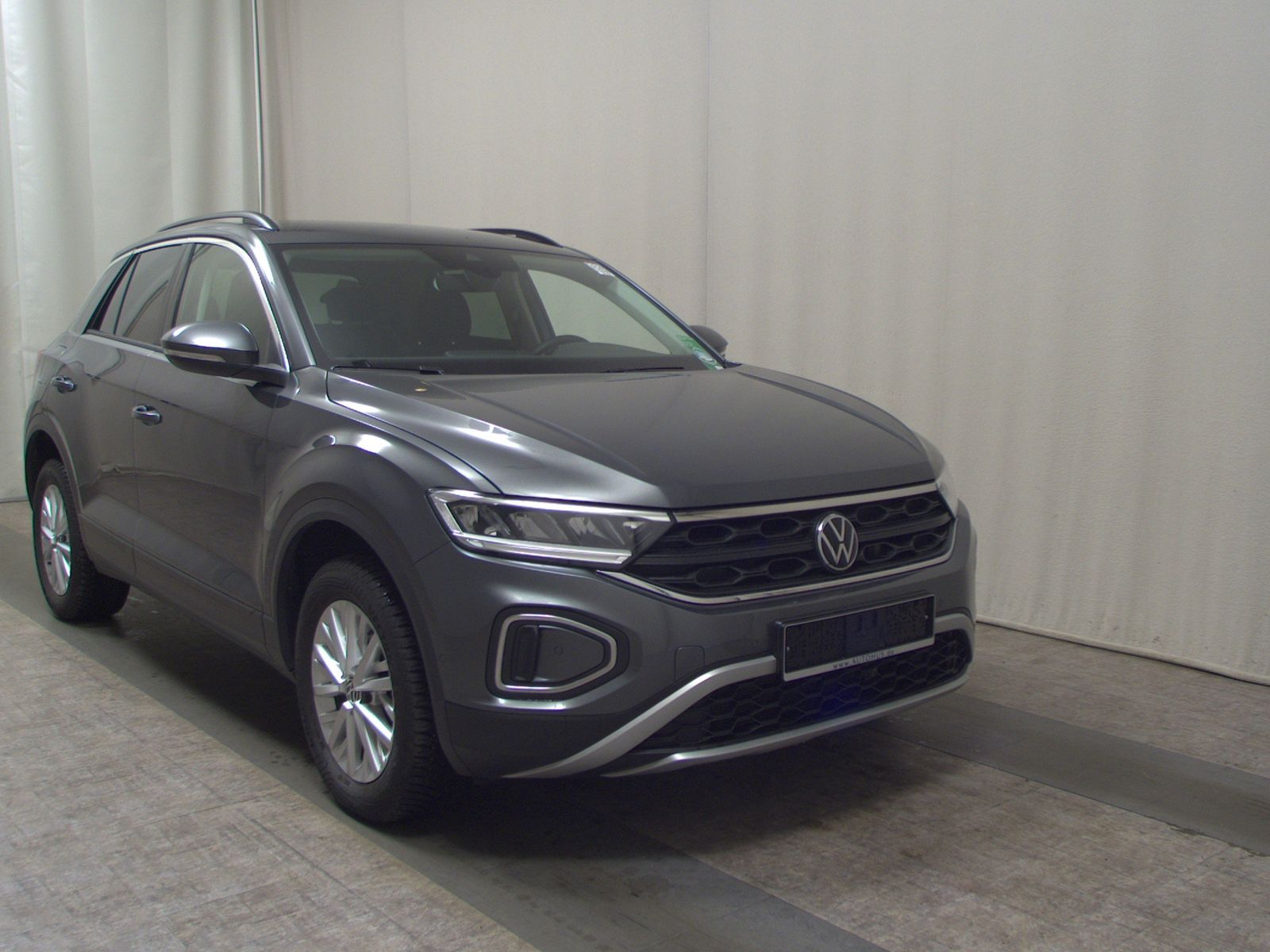 Volkswagen T-Roc 1.0 TSI Life LED DC PDC Shz foto 3