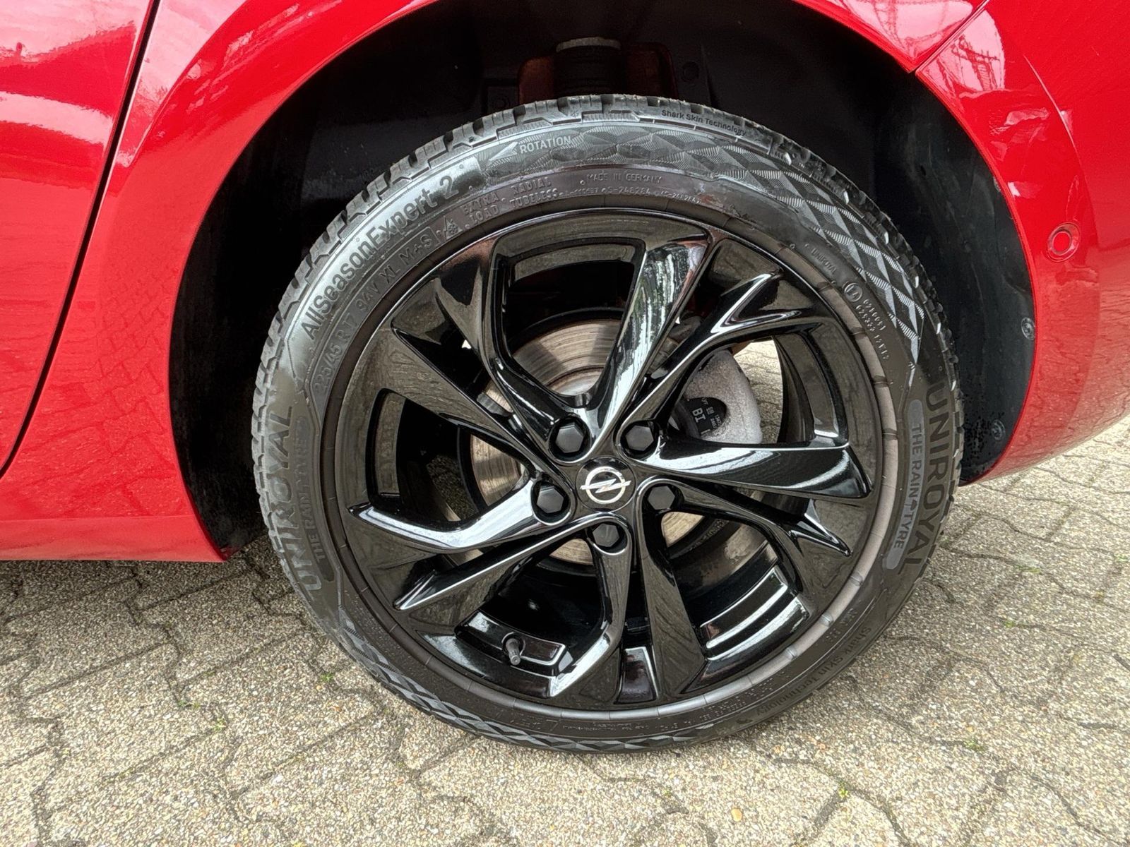 Fahrzeugabbildung Opel Astra K Ultimate+SHZ+PDC+LED+NAVI+Alcantara+S&S