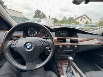 BMW 523 - 8
