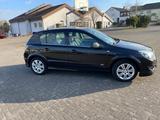 Opel Astra H Innovation 110 Jahre OPC-Li... - Opel Astra aus 2009: Opc