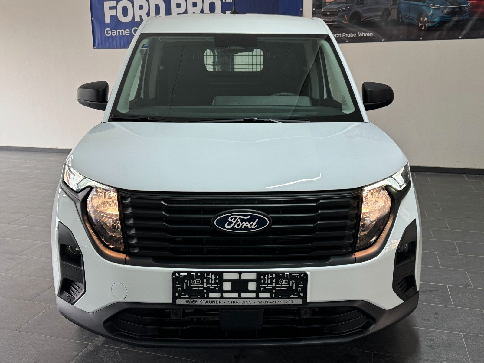Ford Transit Courier 1.0 EcoBoost Trend /NAVI/AHK/SHZ imagem 2