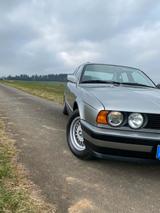 BMW E34 525i  - BMW 525: Limousine, E34