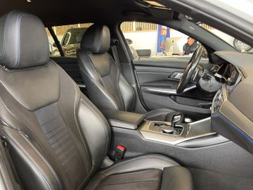 BMW M340 d xDrive *1.HAND*19%MWST*LED*AHK*ACC*DAB*