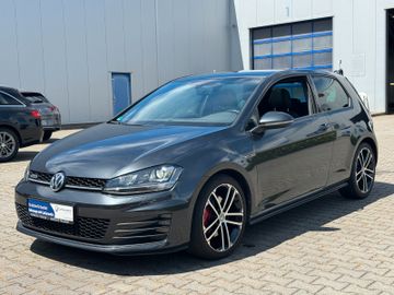 Volkswagen Golf - 7