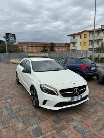 Mercedes-Benz Mercedes-benz A 180 d Automatic Premium