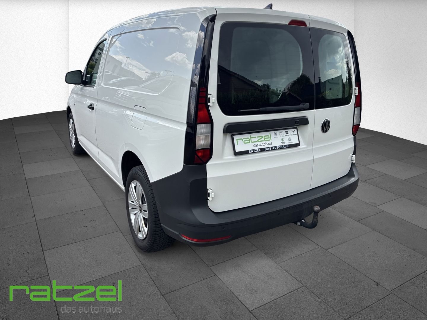 Fahrzeugabbildung Volkswagen Caddy Cargo KR 2.0 TDI AHK Kamera Klimaaut. DAB