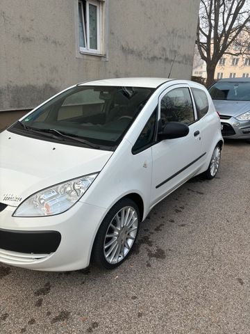 Mitsubishi Colt 75 ps 2008 118.000 km Tüv ...