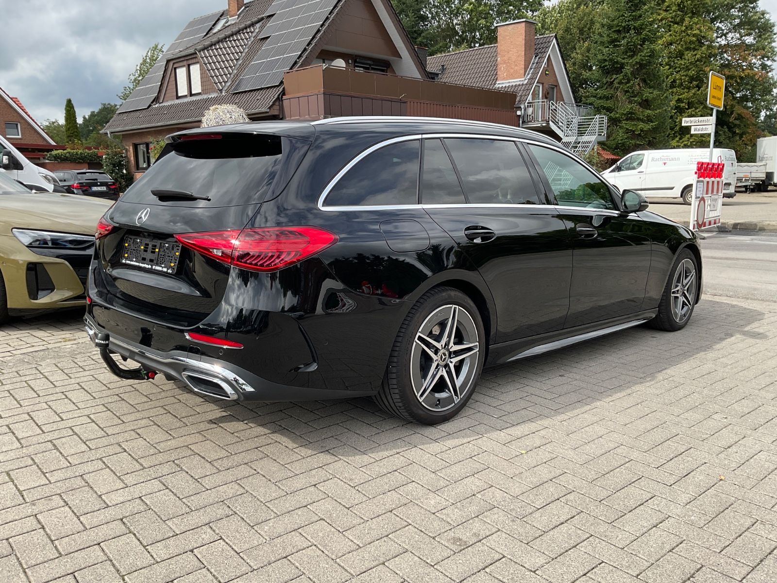 Fahrzeugabbildung Mercedes-Benz C 220 d T Autom.AHK,Kamera,AMG,Carplay