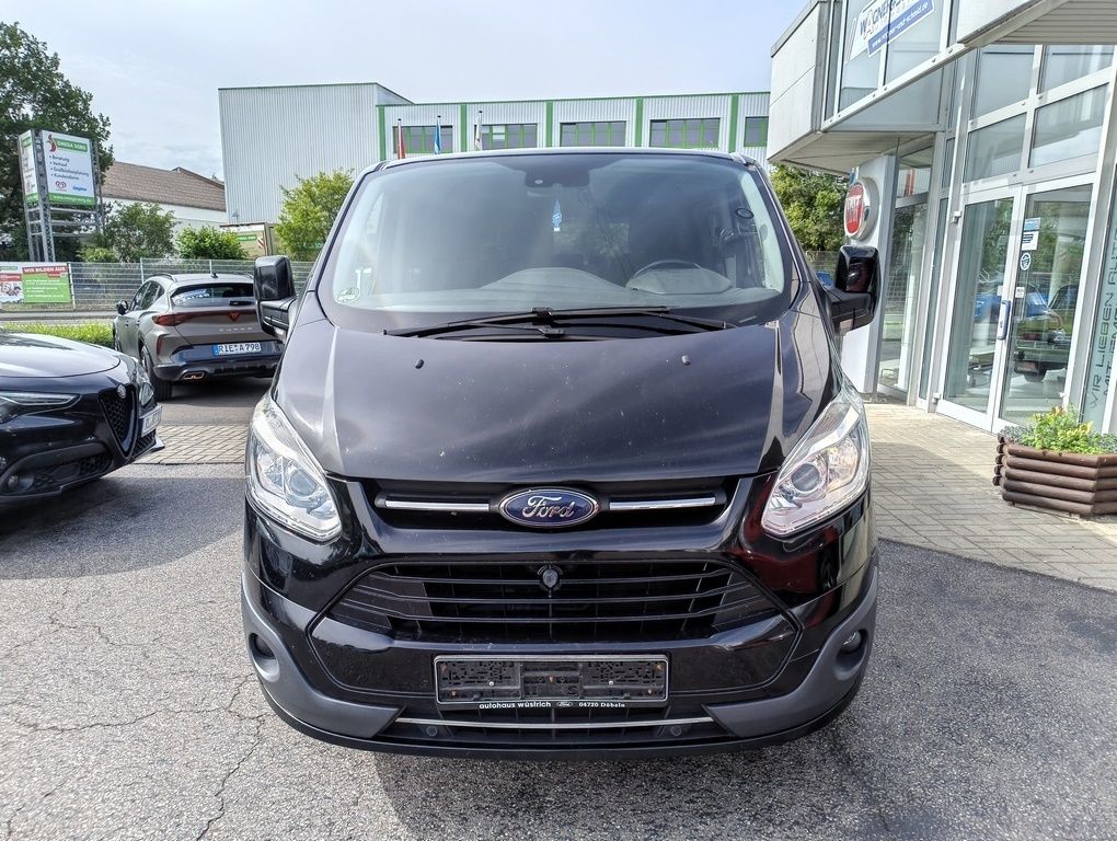 Fahrzeugabbildung Ford Tourneo Custom Titanium 2.0 TDCi 310 (170 PS) L2